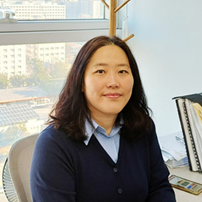 이사